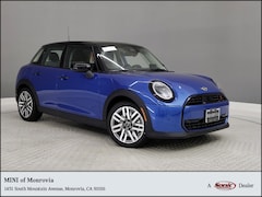 2025 MINI Hardtop 4 Door Signature Plus Hatchback
