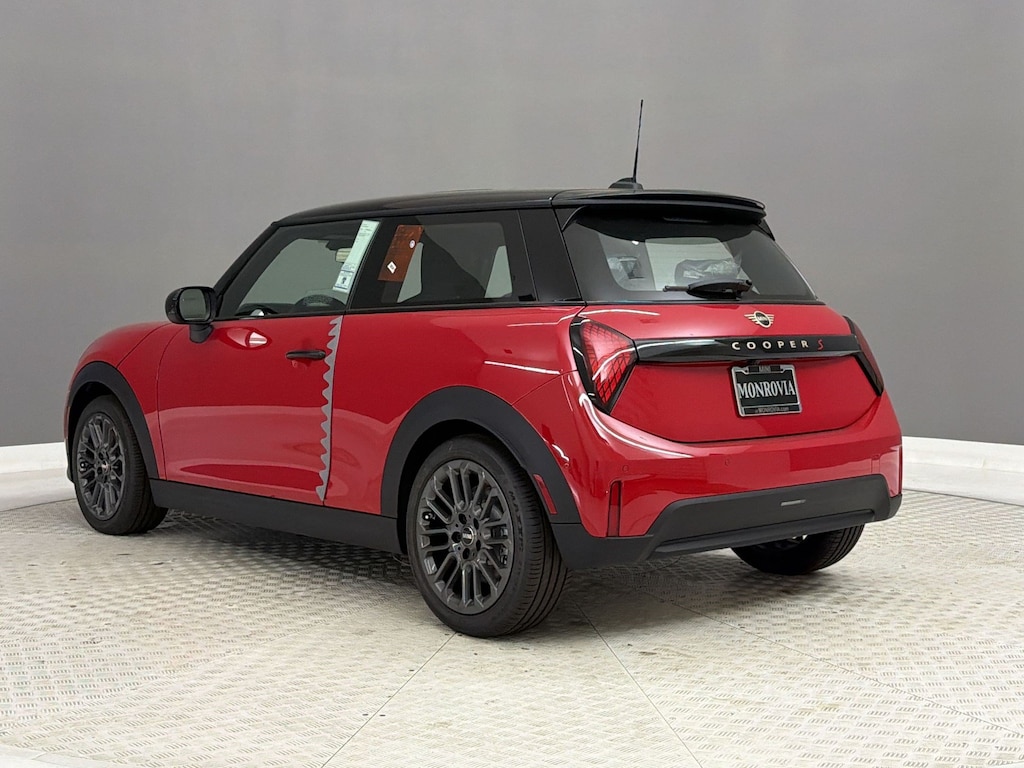 New 2026 MINI 2 Door Signature Plus Hatchback
