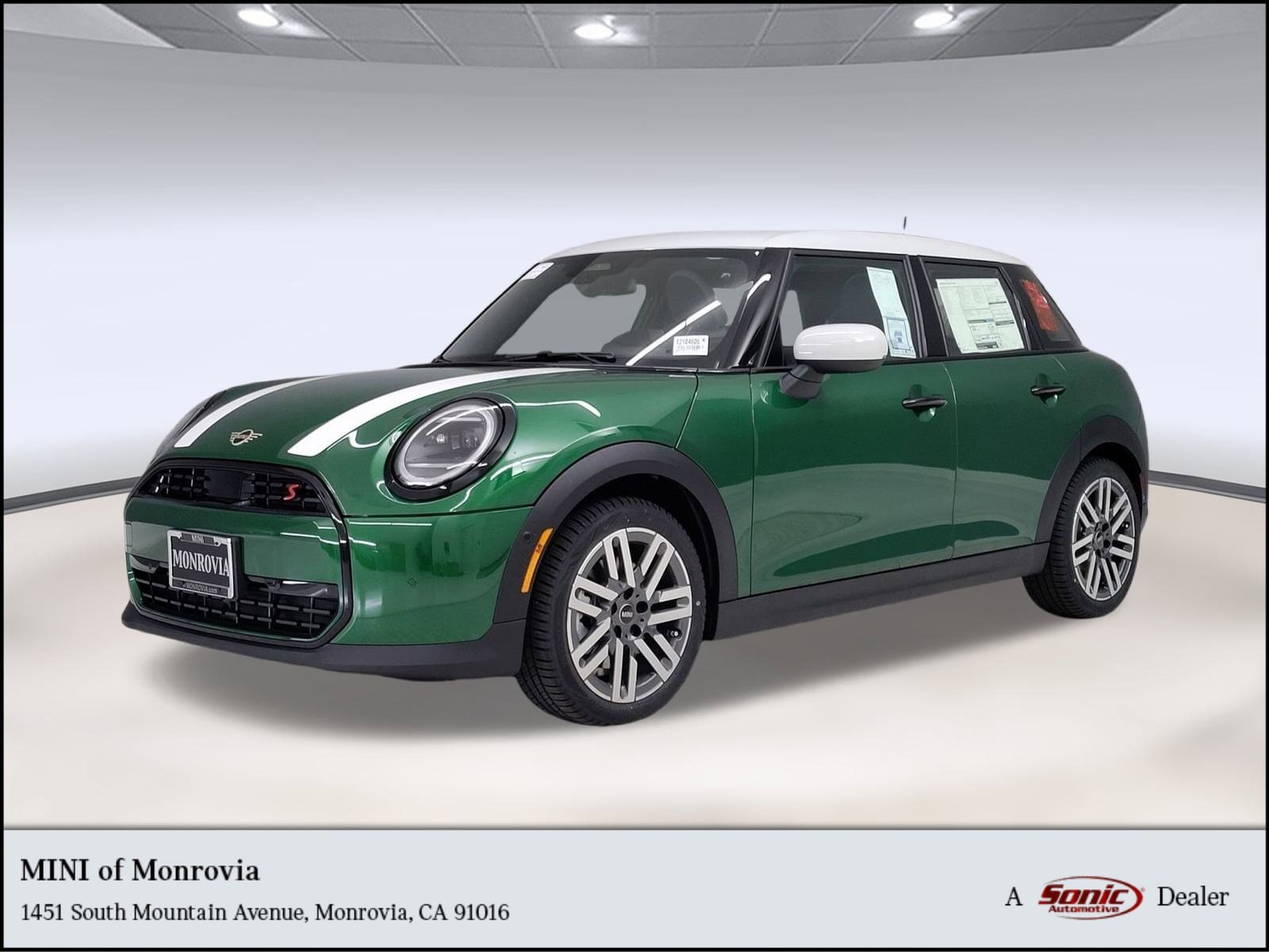 2026 MINI Hardtop 4 Door S's photo