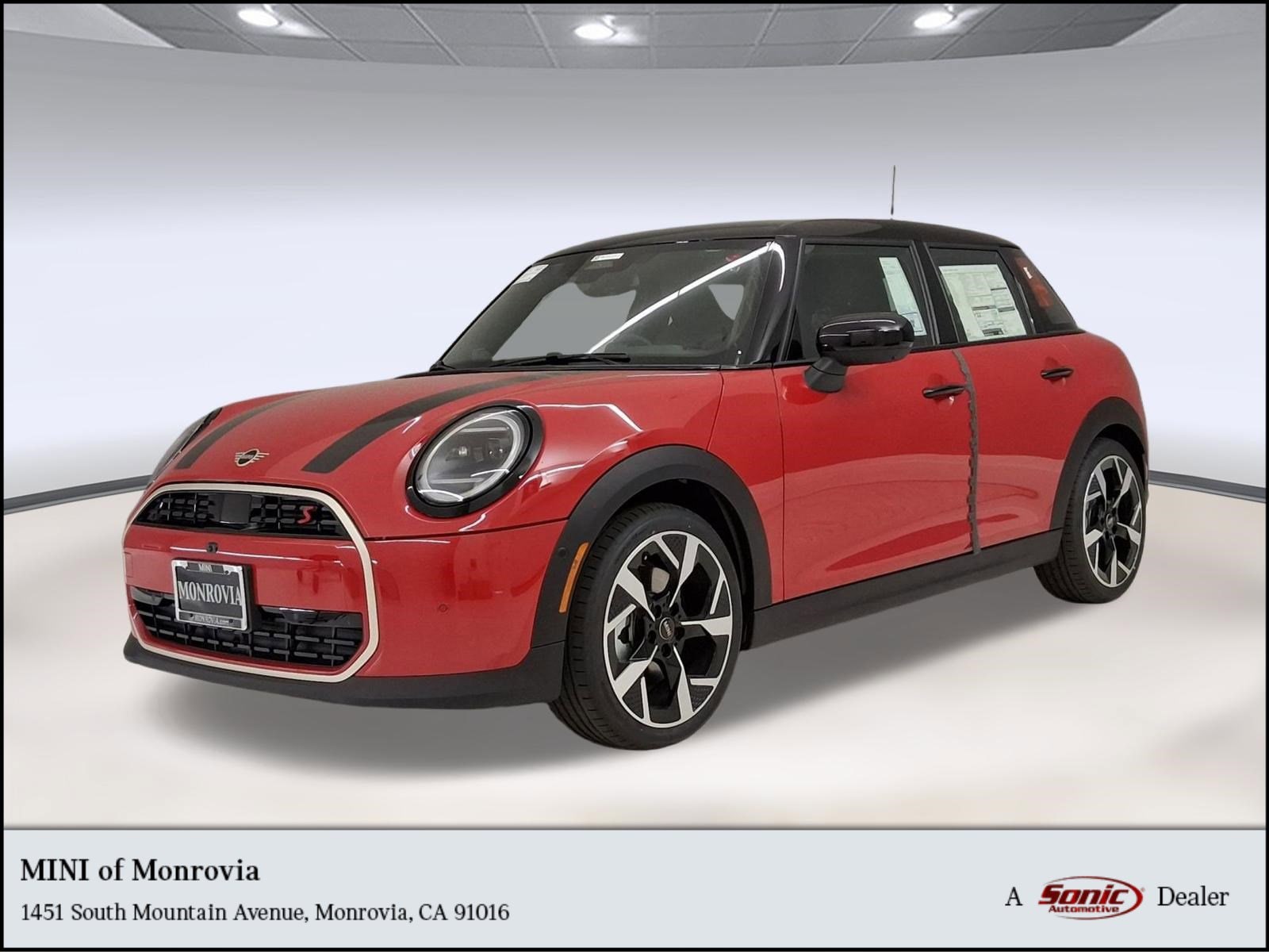 2026 MINI Hardtop Cooper S's photo