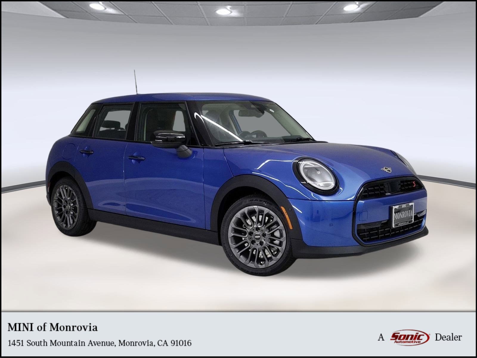 2025 MINI Hardtop 4 Door S's photo