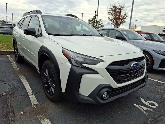 2023 Subaru Outback Onyx Edition photo 3