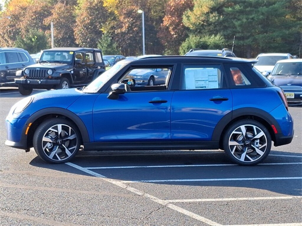 Used 2025 MINI Hardtop 4 Door Cooper S Hatchback