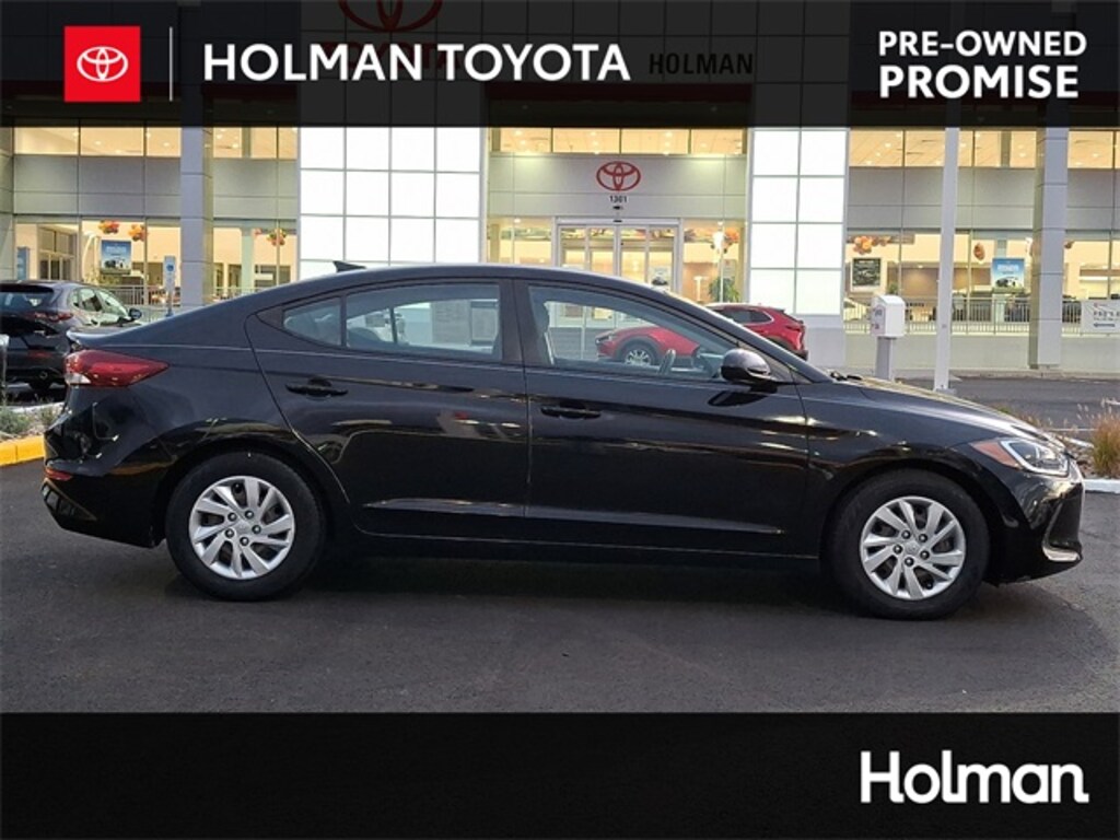 Used 2017 Hyundai Elantra SE Sedan