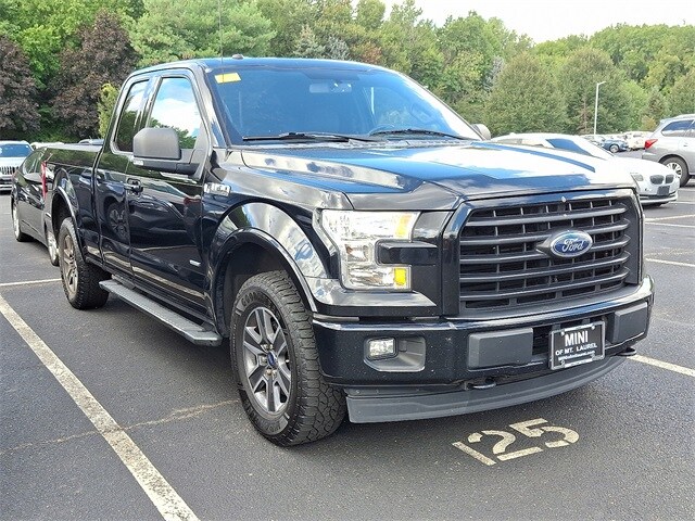 2017 Ford F-150 XLT photo 2