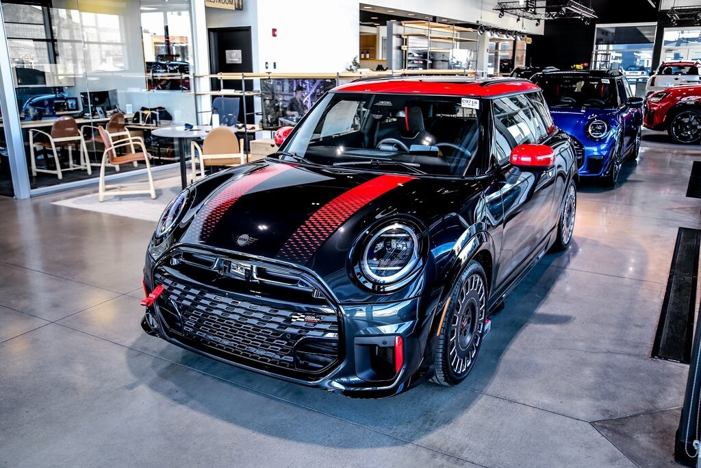 2026 Mini Cooper Hardtop John Cooper Works photo 2