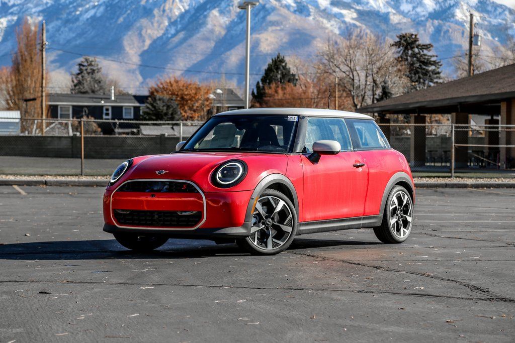 2026 MINI Hardtop Cooper S's photo