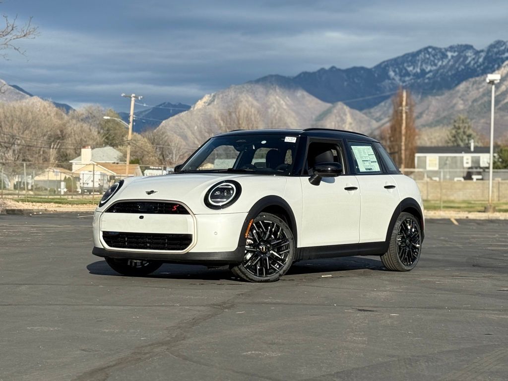 2026 MINI Hardtop Cooper S's photo
