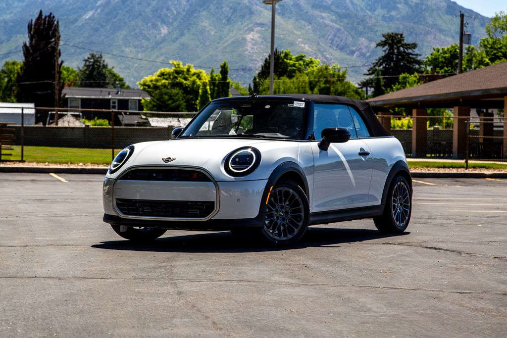 2026 MINI Convertible Cooper S's photo