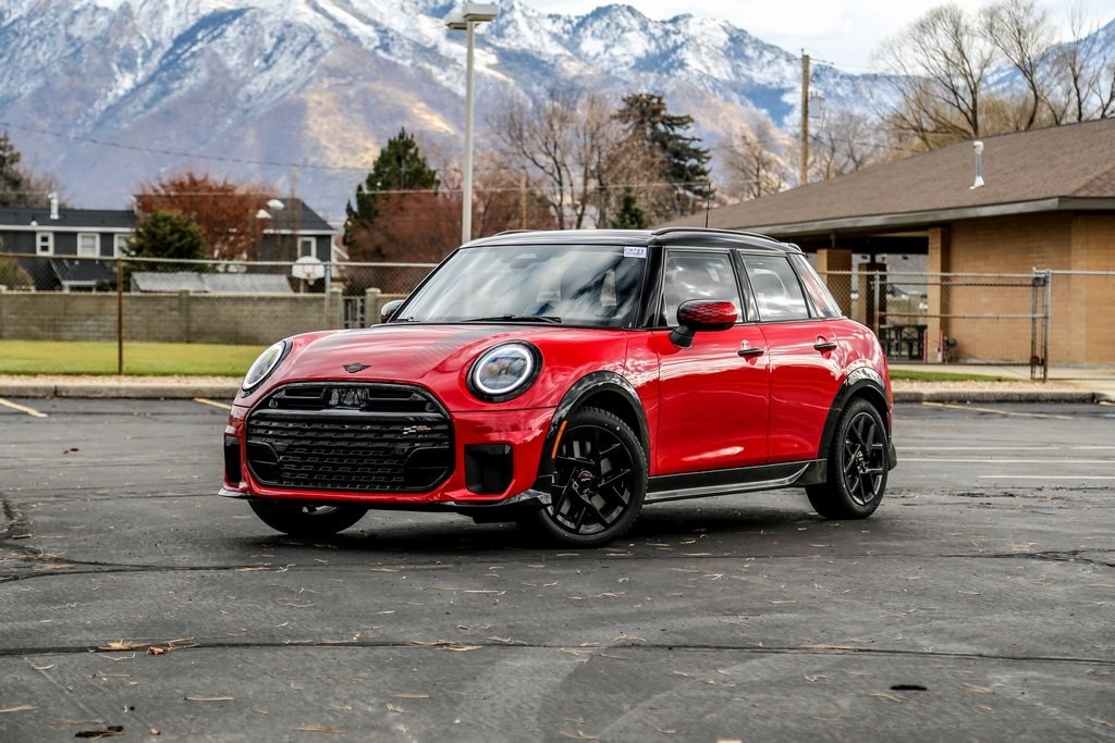 2026 MINI Hardtop 4 Door S's photo