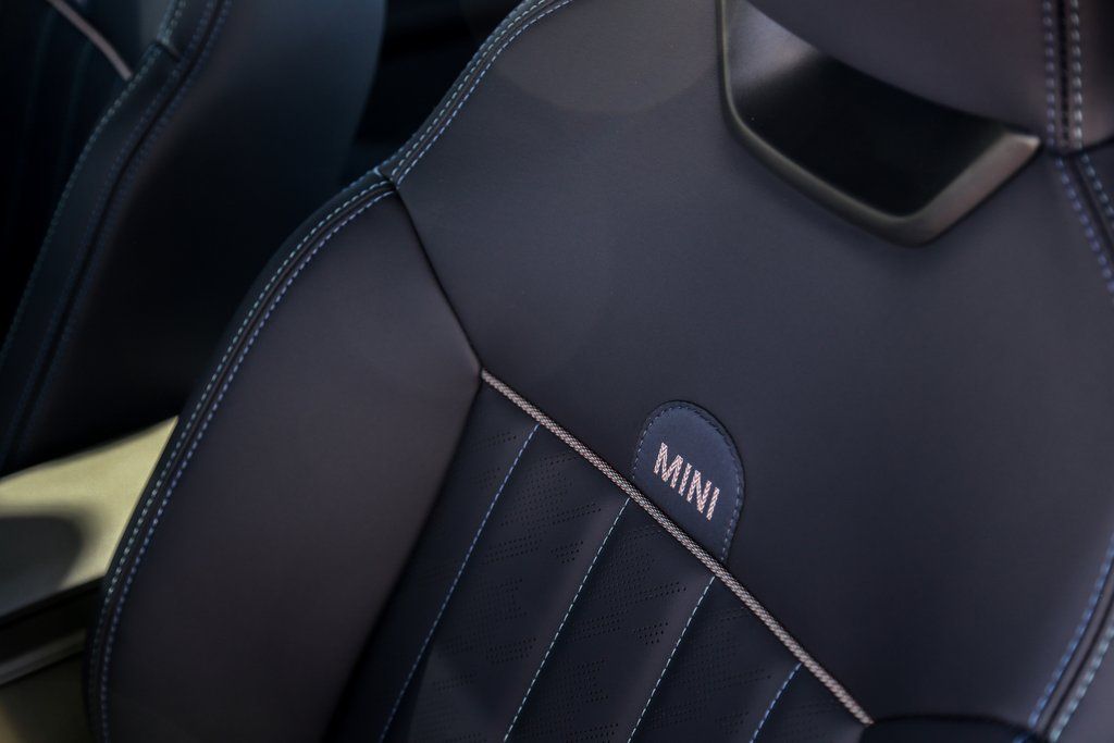 2026 MINI Hardtop 2 Door S - Photo 18