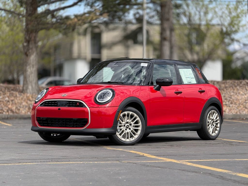 2026 MINI Hardtop Cooper S's photo