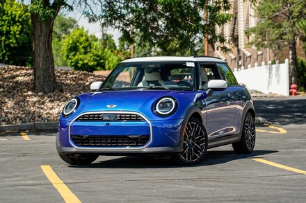 2025 MINI Hardtop 2 Door Cooper Hatchback