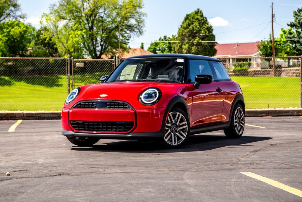 2026 MINI Hardtop's photo