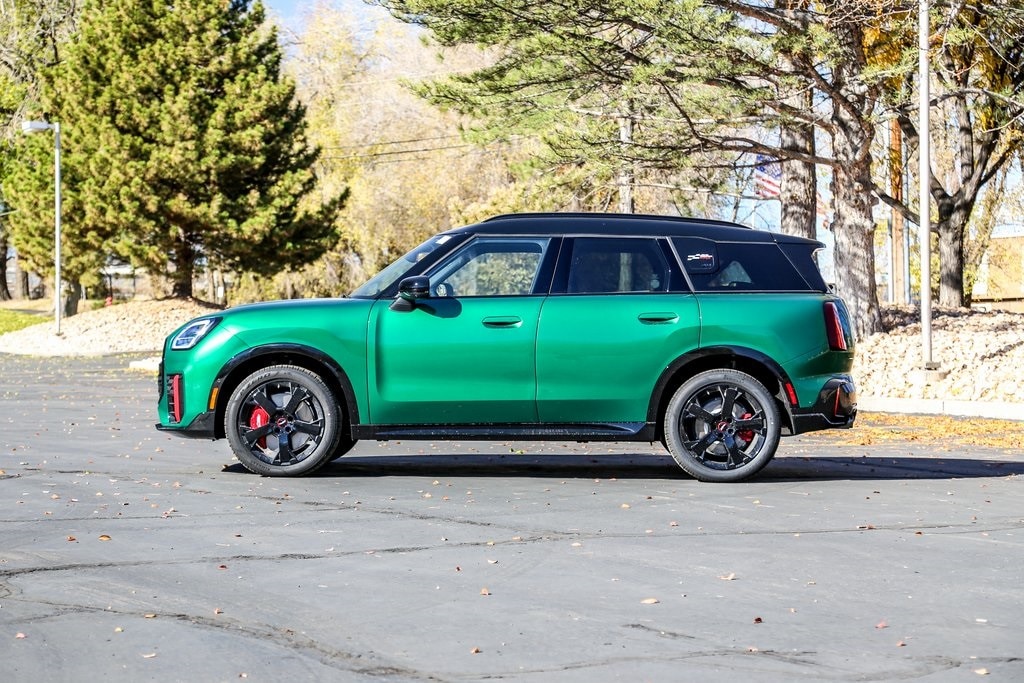 New 2026 MINI Countryman Iconic SUV
