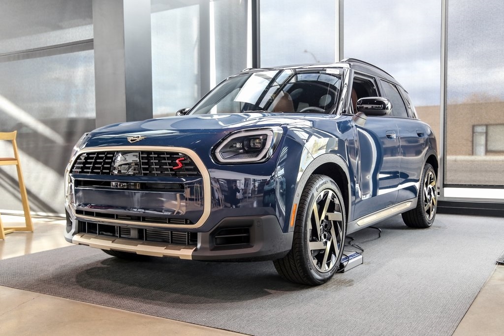 2026 MINI Countryman S's photo