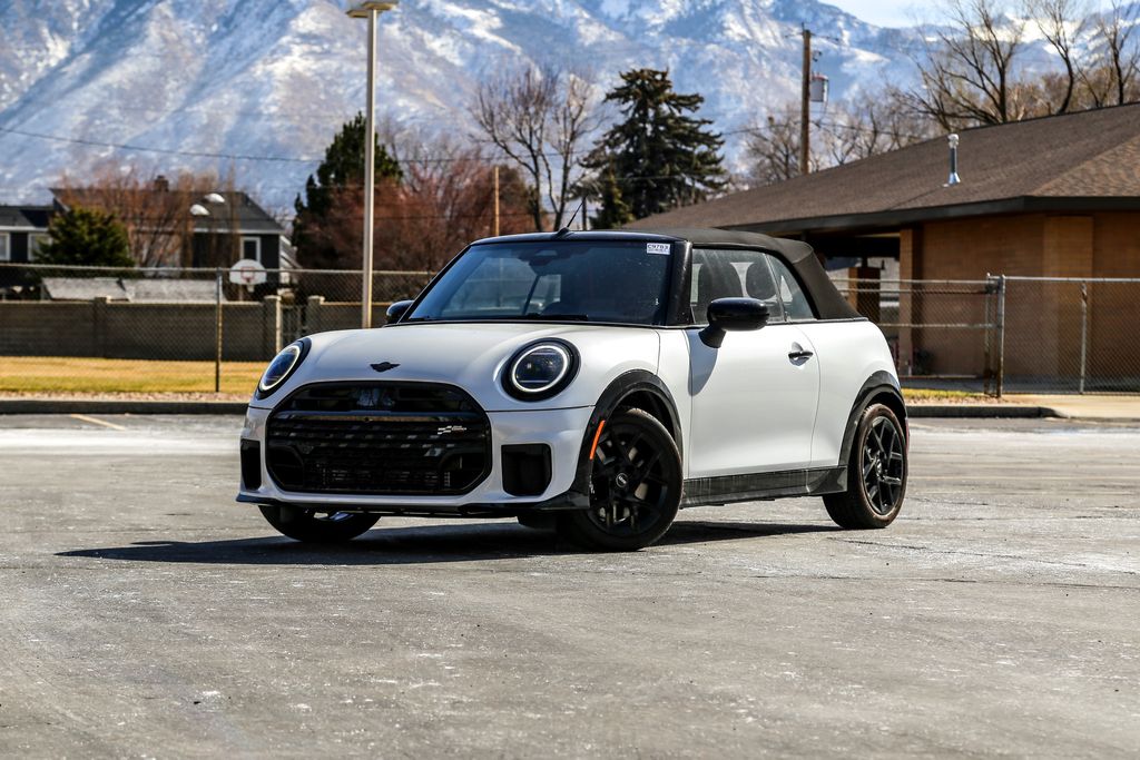 2026 MINI Convertible Cooper S's photo