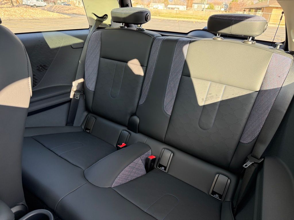 2026 MINI Hardtop 2 Door - Photo 16