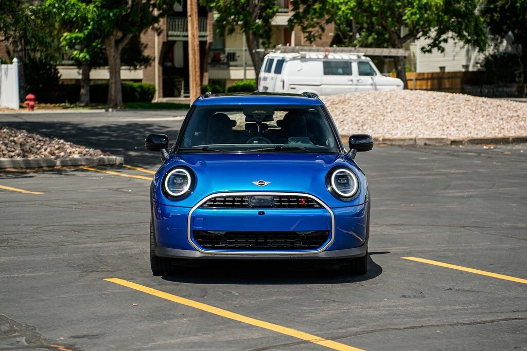 2025 Mini Cooper 4 Door Hardtop S photo 2