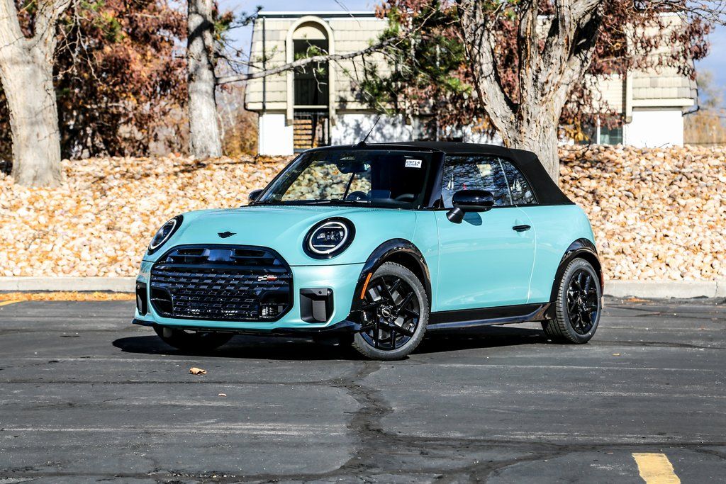 2026 MINI Convertible Cooper S's photo