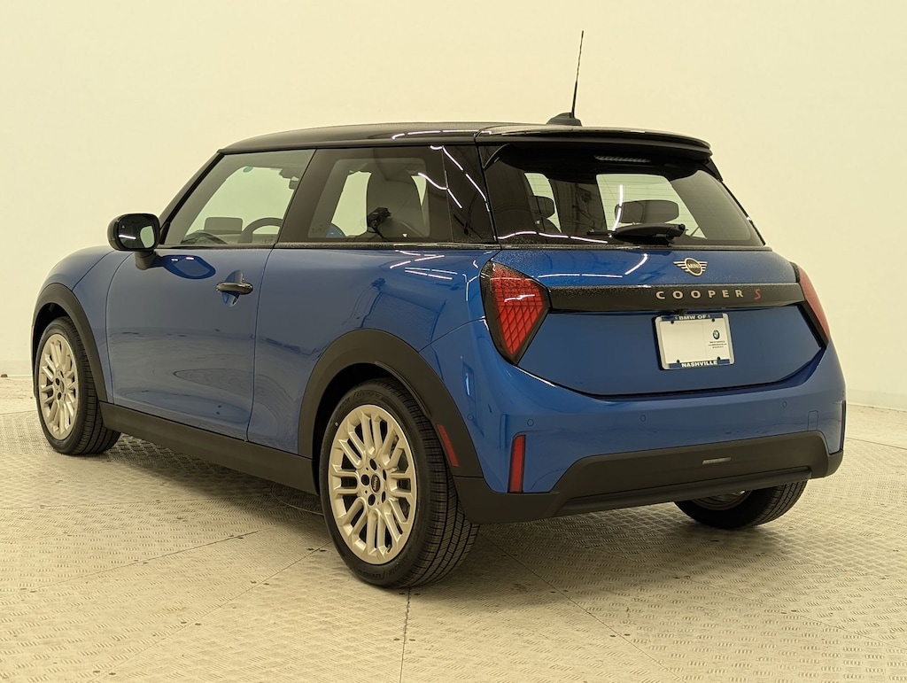 New 2026 MINI 2 Door Signature Plus Hatchback