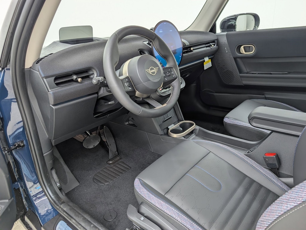 New 2026 MINI 2 Door Signature Plus Hatchback