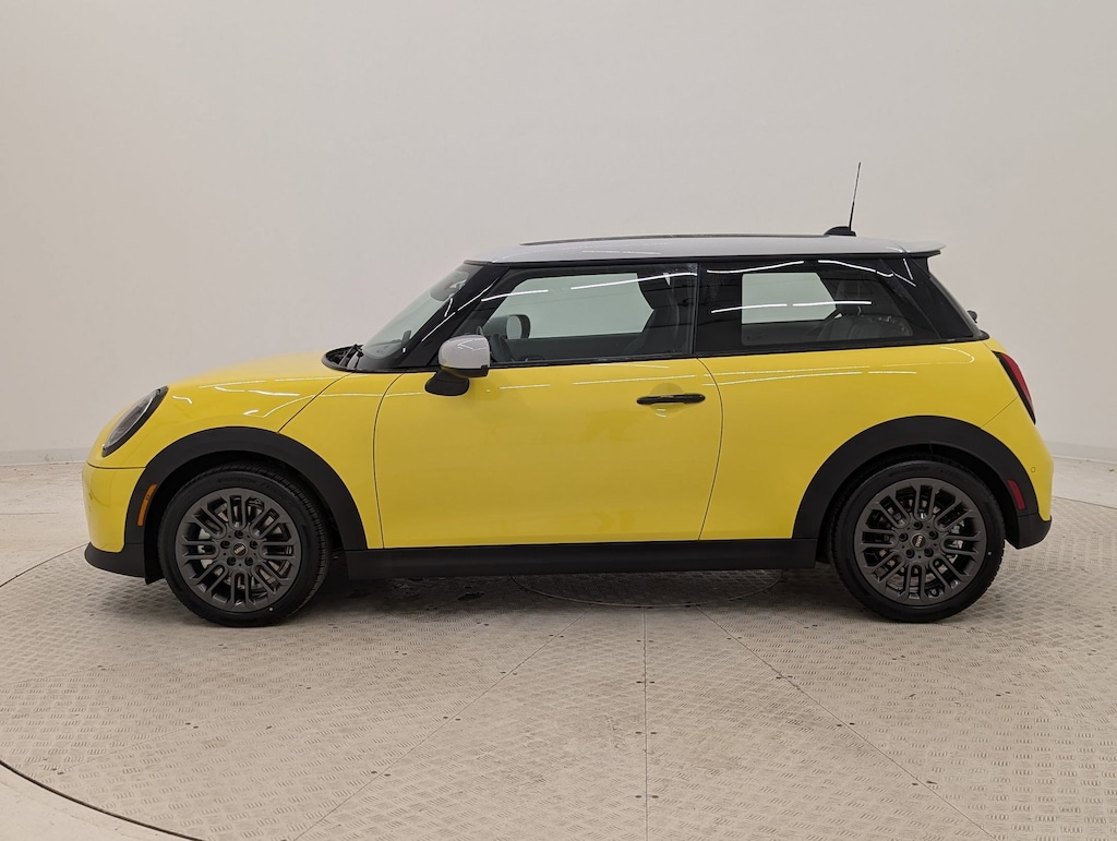 New 2026 MINI 2 Door Signature Plus Hatchback