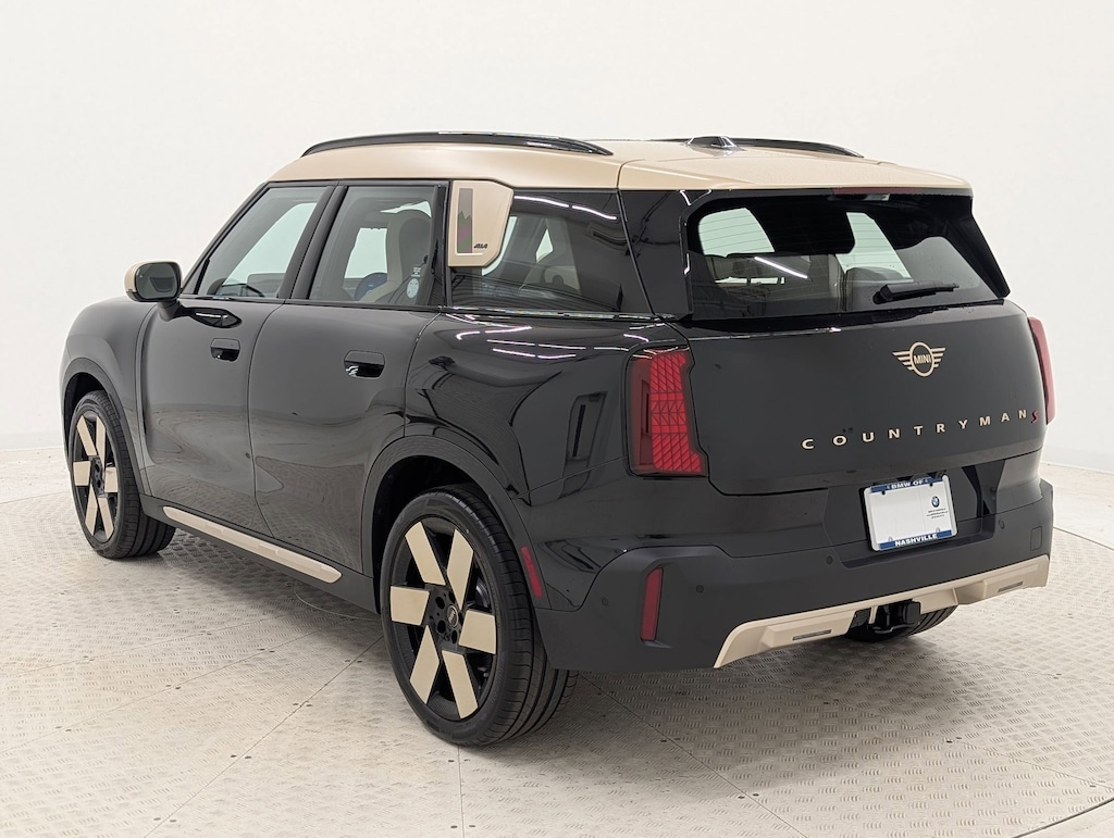 New 2026 MINI Countryman Signature Plus SUV