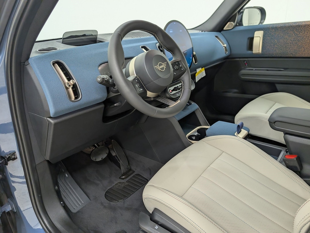 New 2026 MINI Countryman Signature Plus SUV