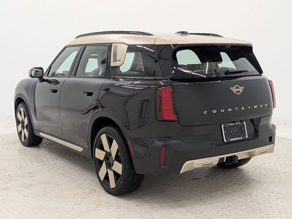 New 2026 MINI Countryman Signature Plus SUV