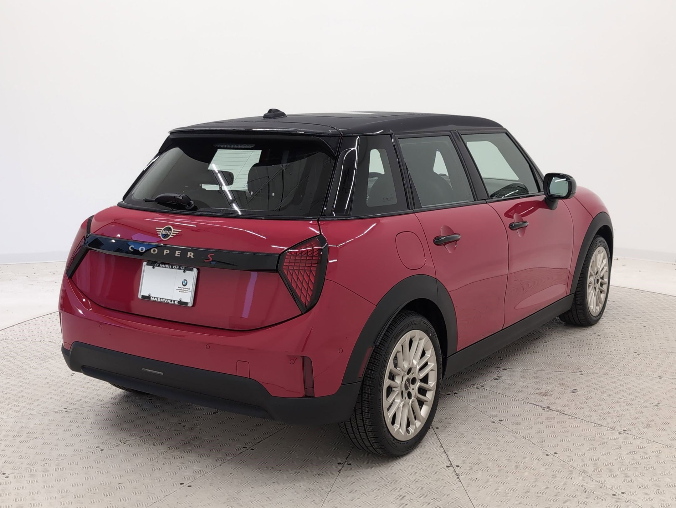 2025 MINI Hardtop 4 Door S - Photo 8