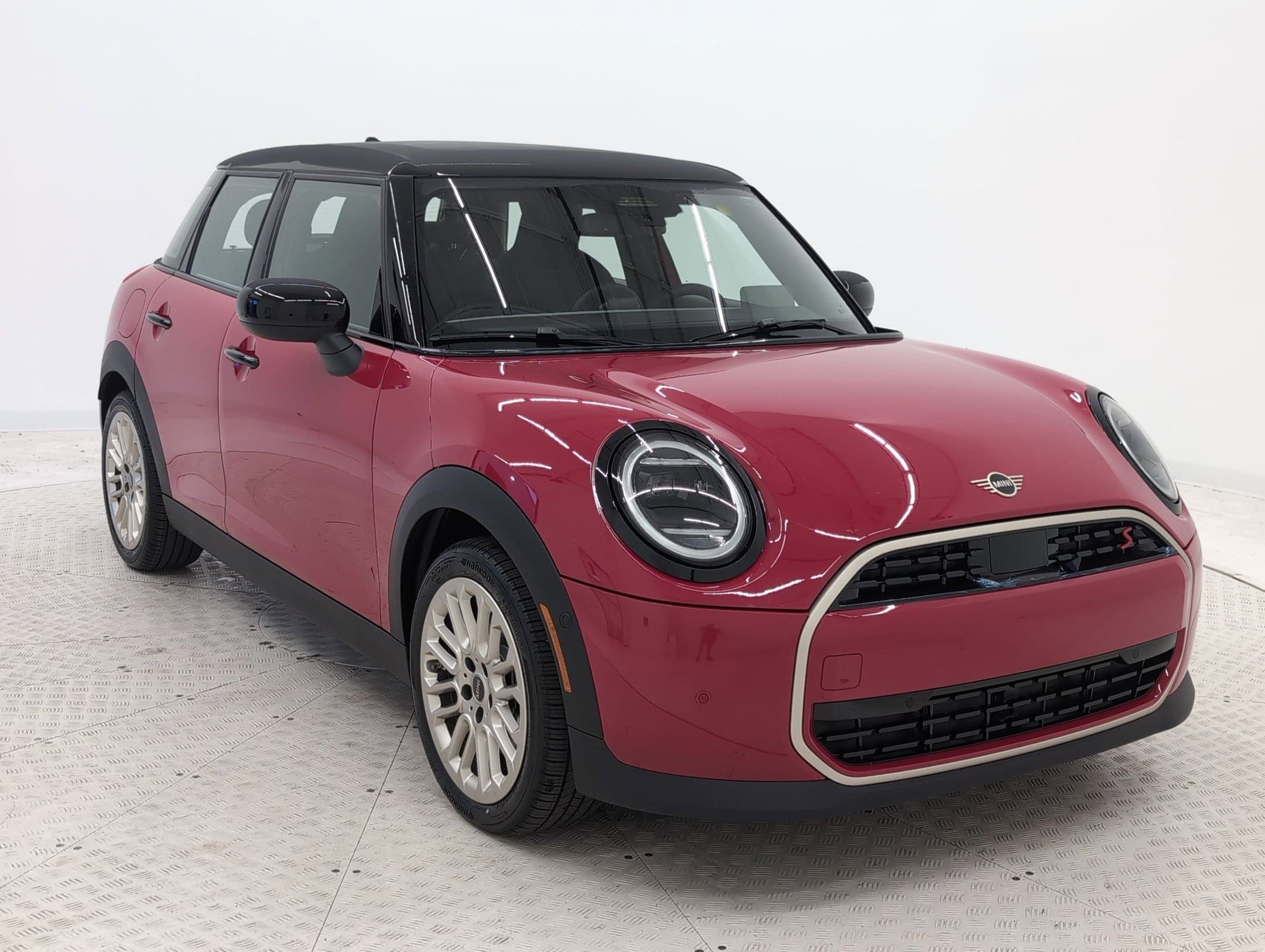 2025 MINI Hardtop 4 Door S - Photo 18