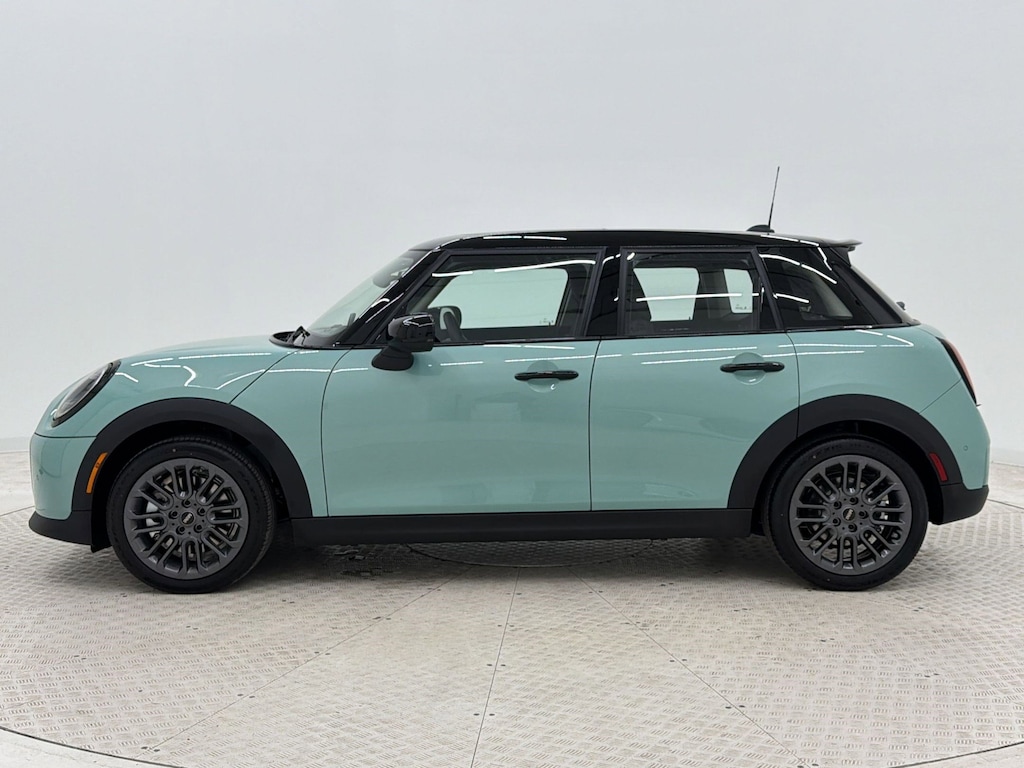 New 2026 MINI 4 Door Signature Plus Hatchback