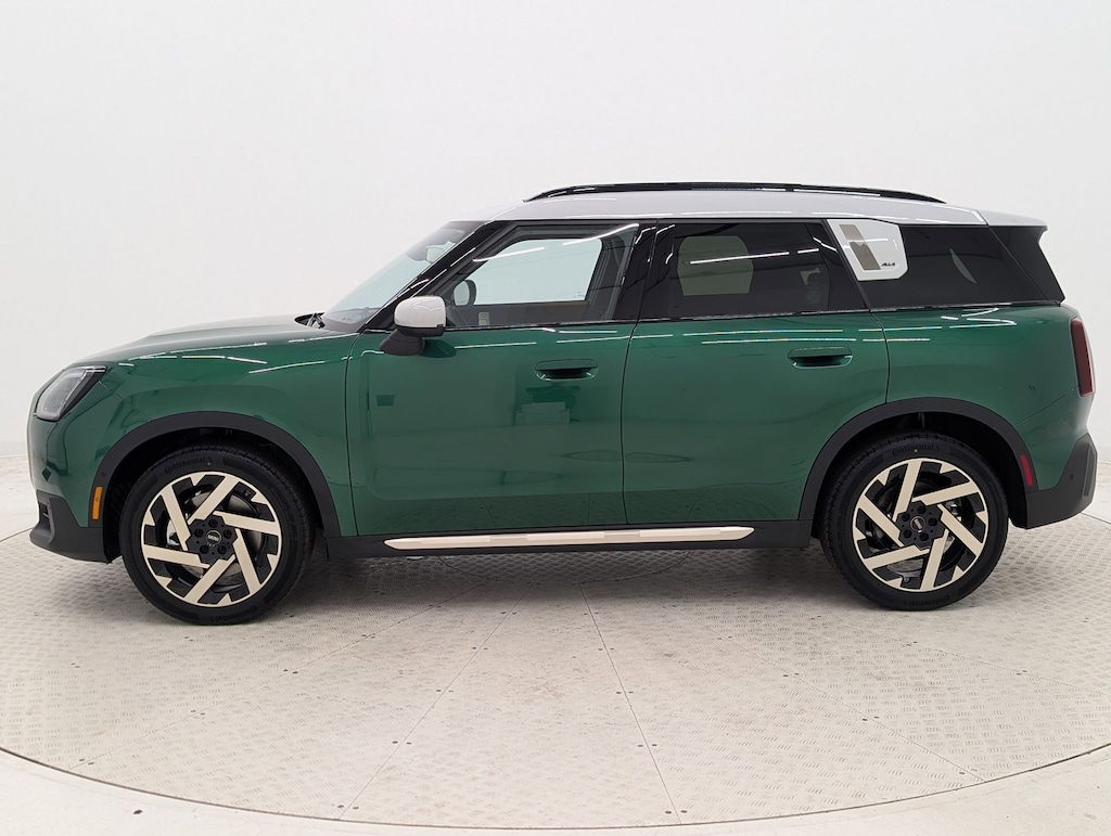 New 2026 MINI Countryman Iconic SUV