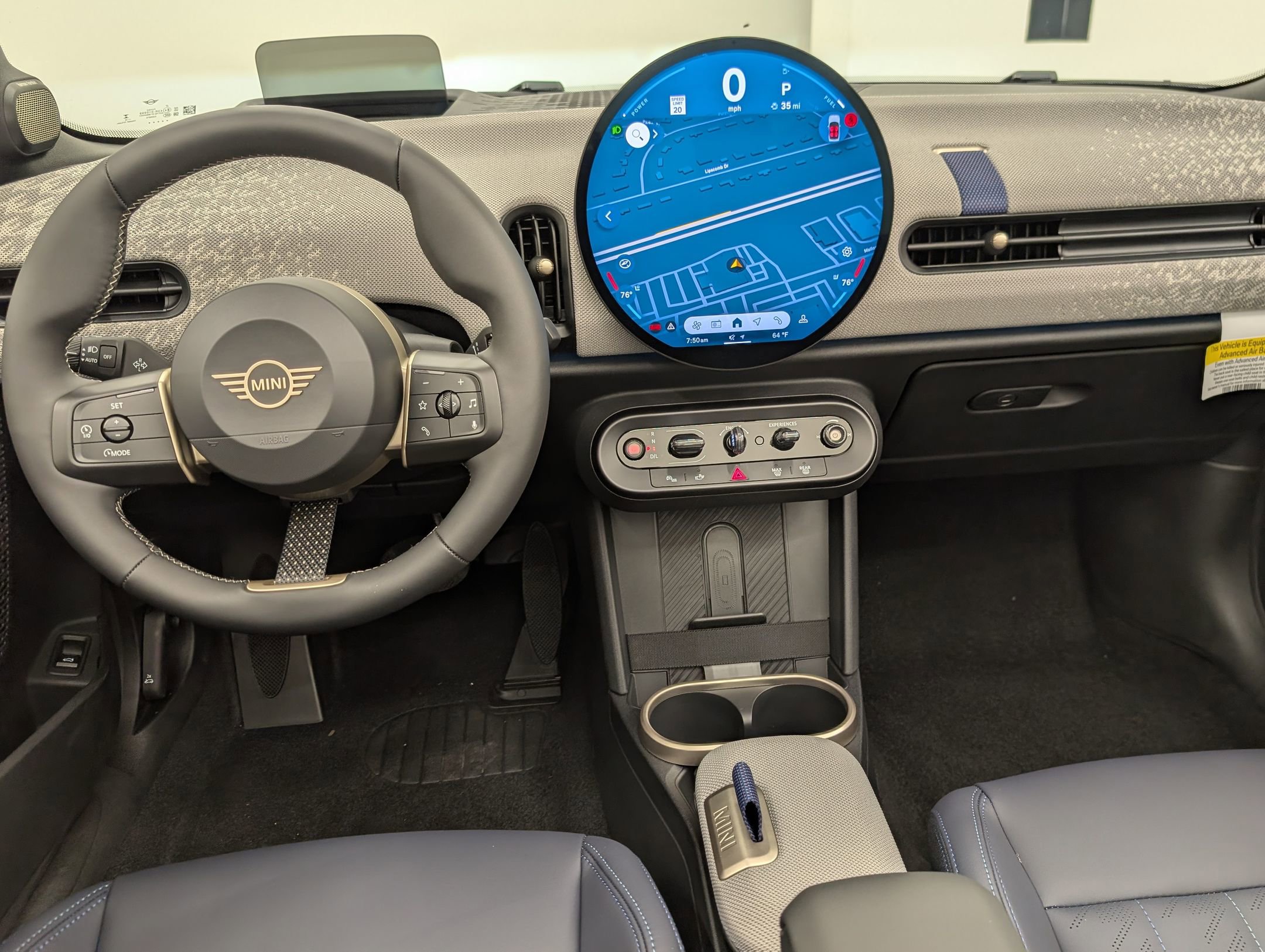 2026 Mini Cooper Convertible Iconic photo 4