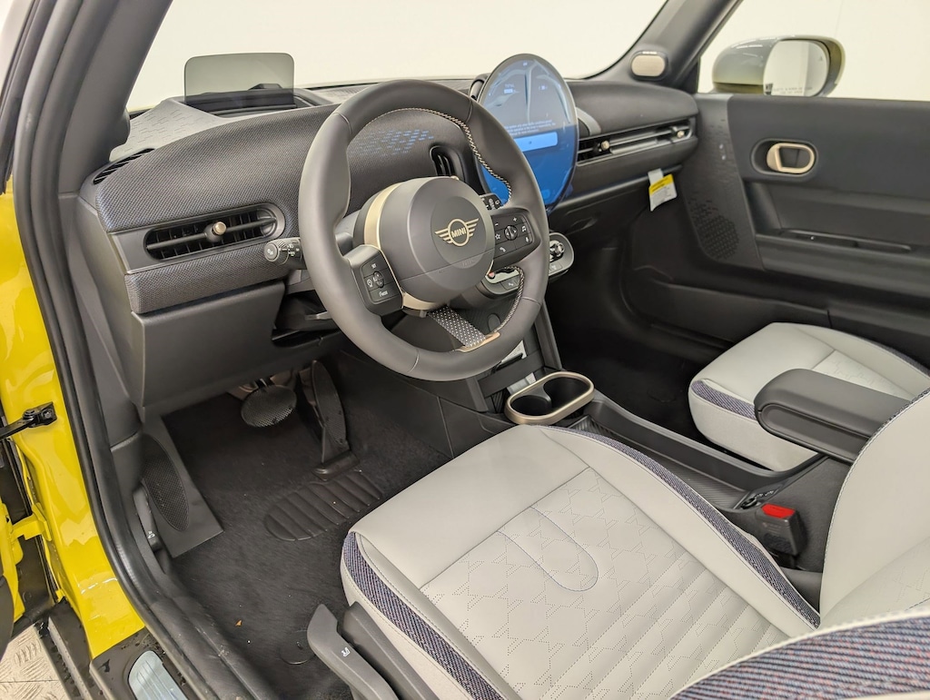 New 2026 MINI 2 Door Signature Plus Hatchback