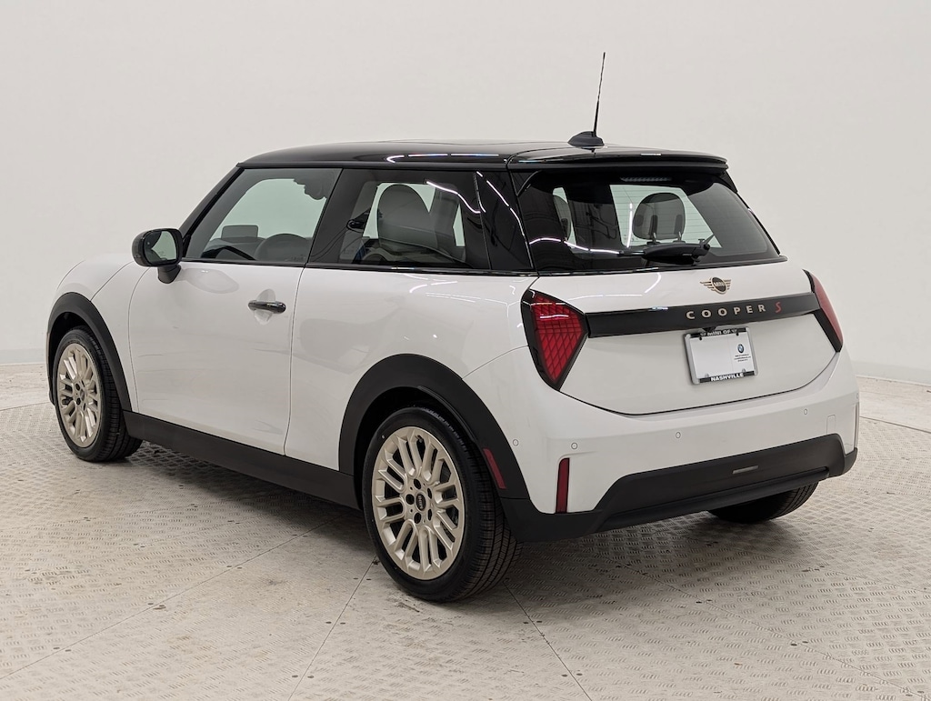 New 2026 MINI 2 Door Signature Plus Hatchback