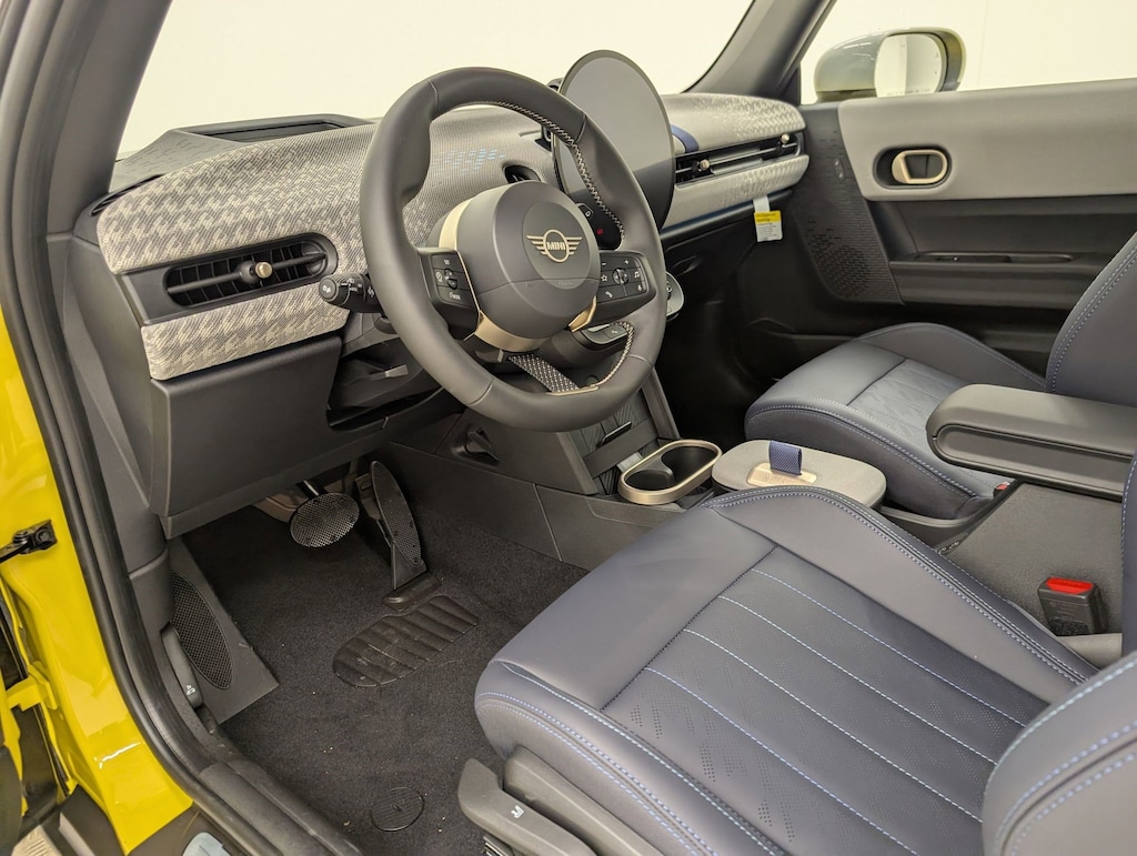 New 2026 MINI 2 Door Signature Plus Hatchback