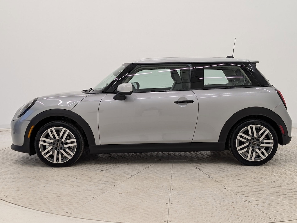 New 2026 MINI 2 Door Signature Plus Hatchback