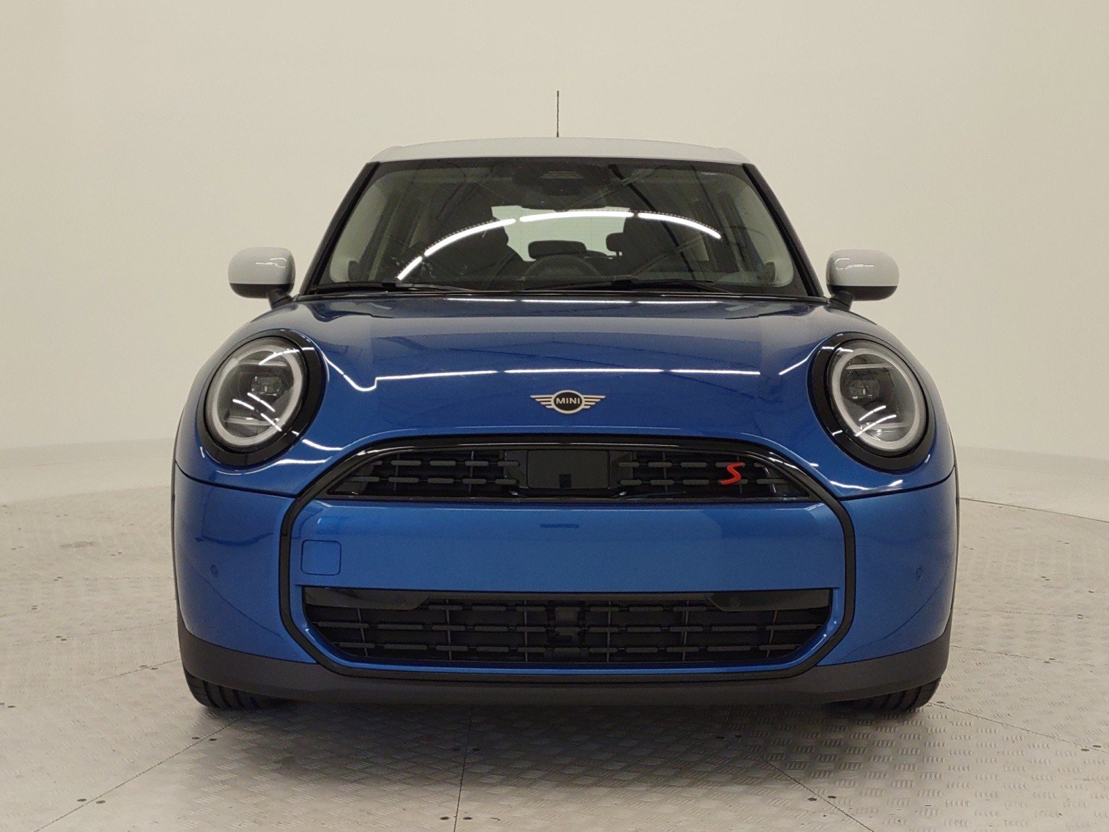 2025 Mini Cooper 4 Door Hardtop Signature photo 3