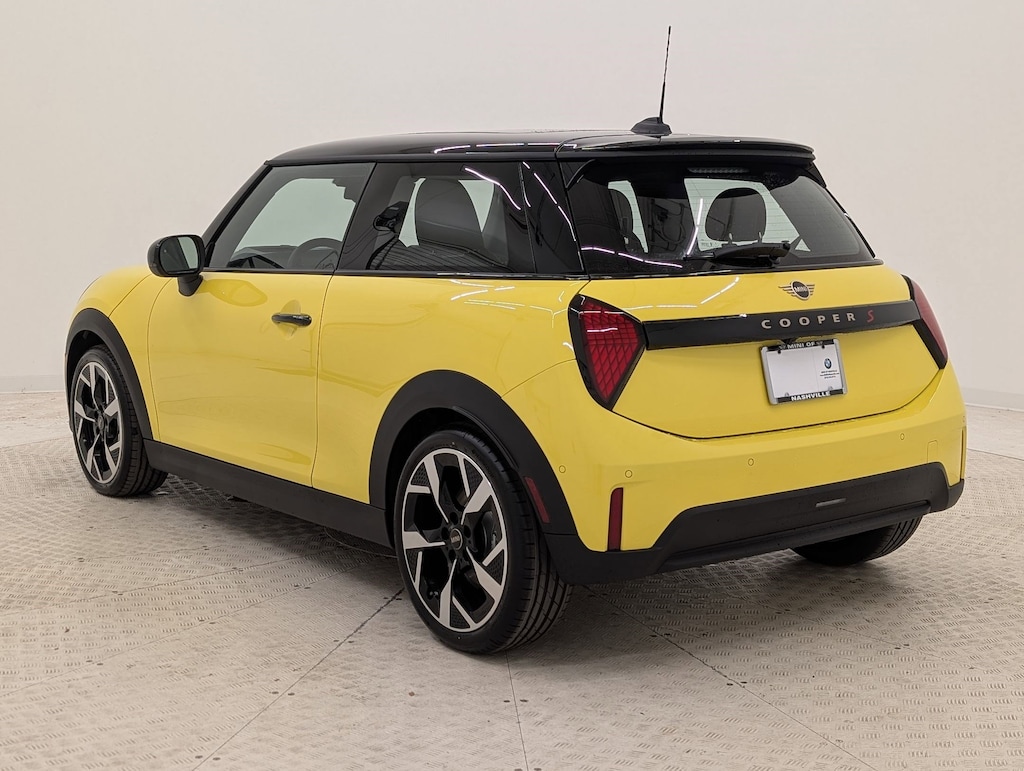 New 2026 MINI 2 Door Signature Plus Hatchback