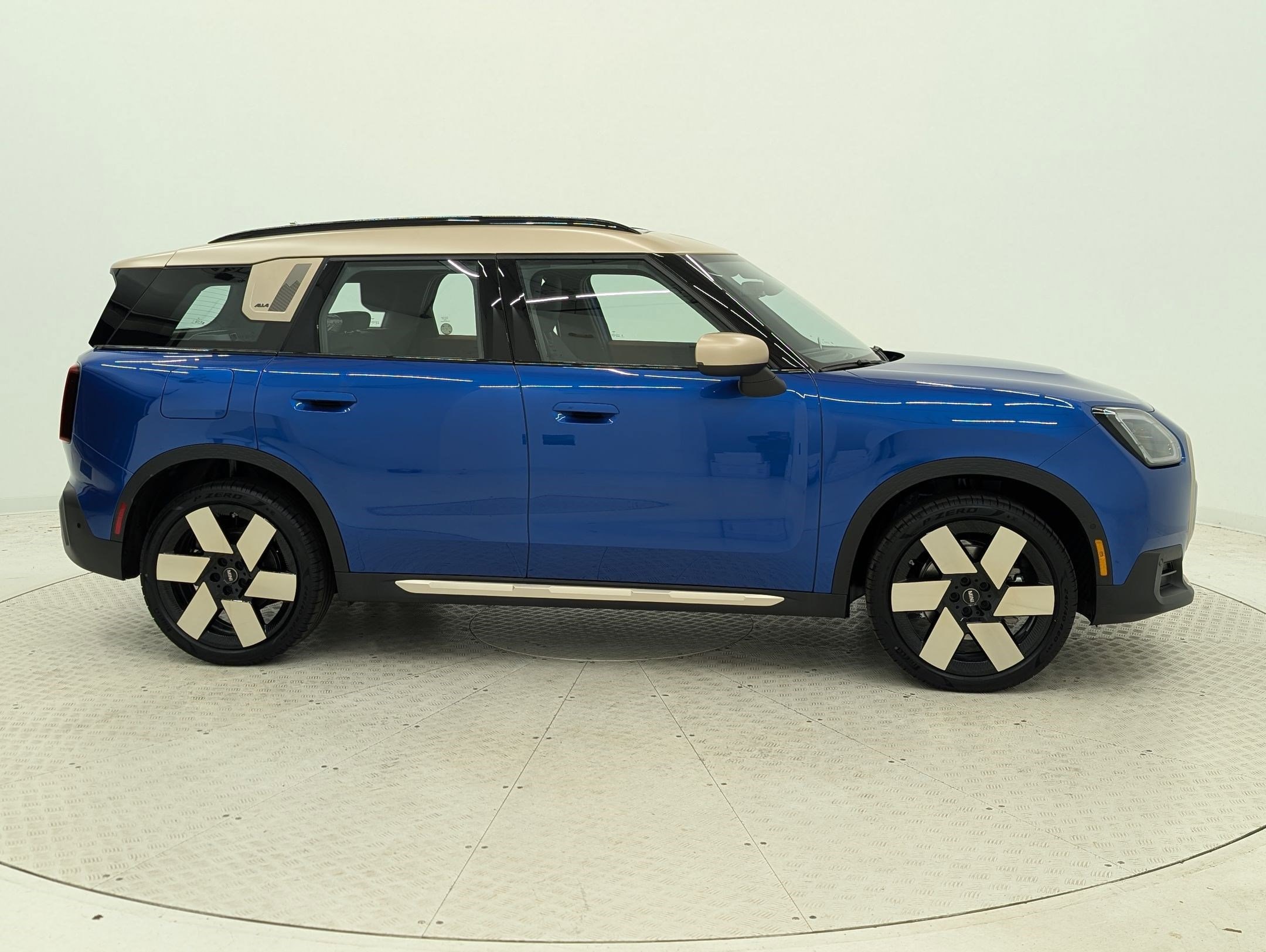2026 MINI Countryman S - Photo 8