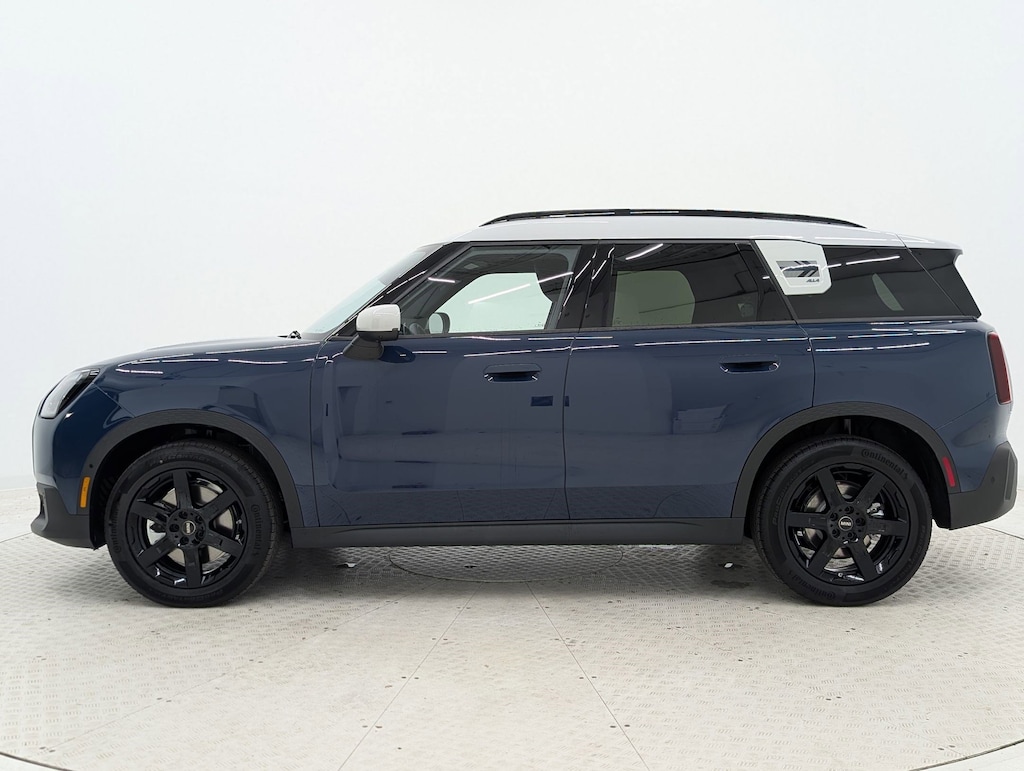 New 2026 MINI Countryman Iconic SUV