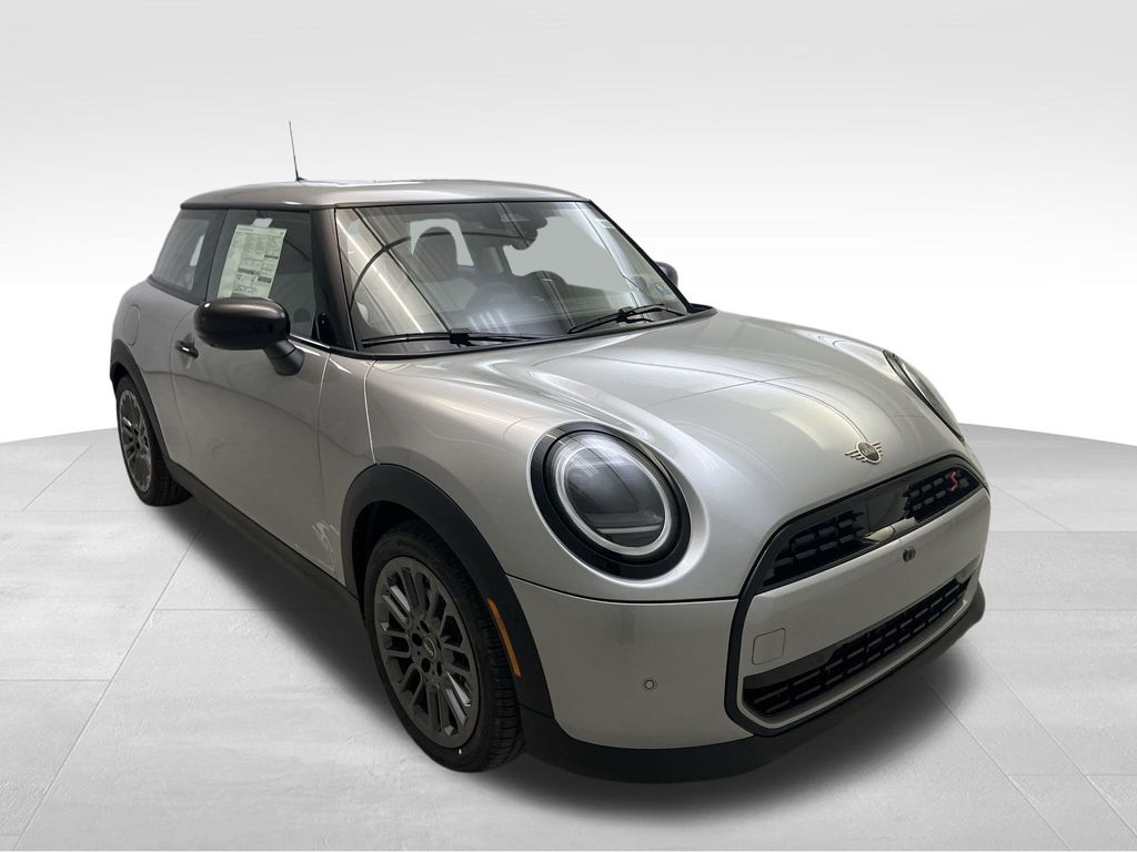2025 Mini Cooper S Iconic photo 2