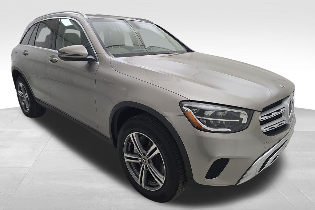 2020 Mercedes Benz GLC 300 4MATIC photo 2