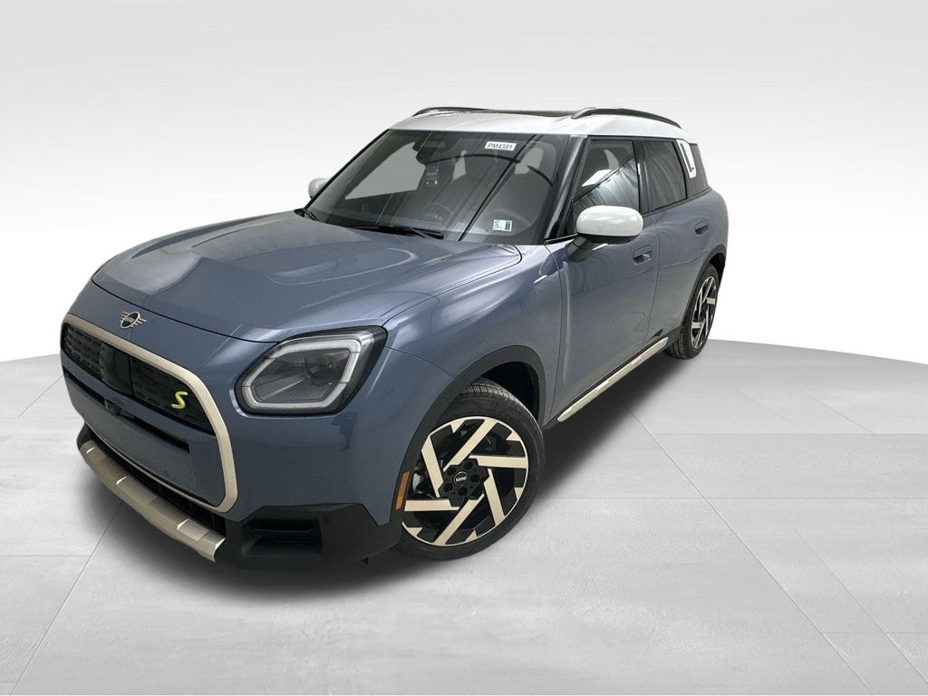 New 2025 MINI Countryman Iconic SUV