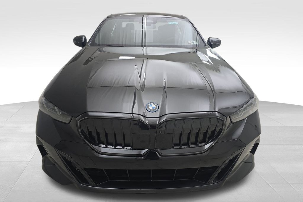 New 2026 BMW 5 Series 550e xDrive Sedan