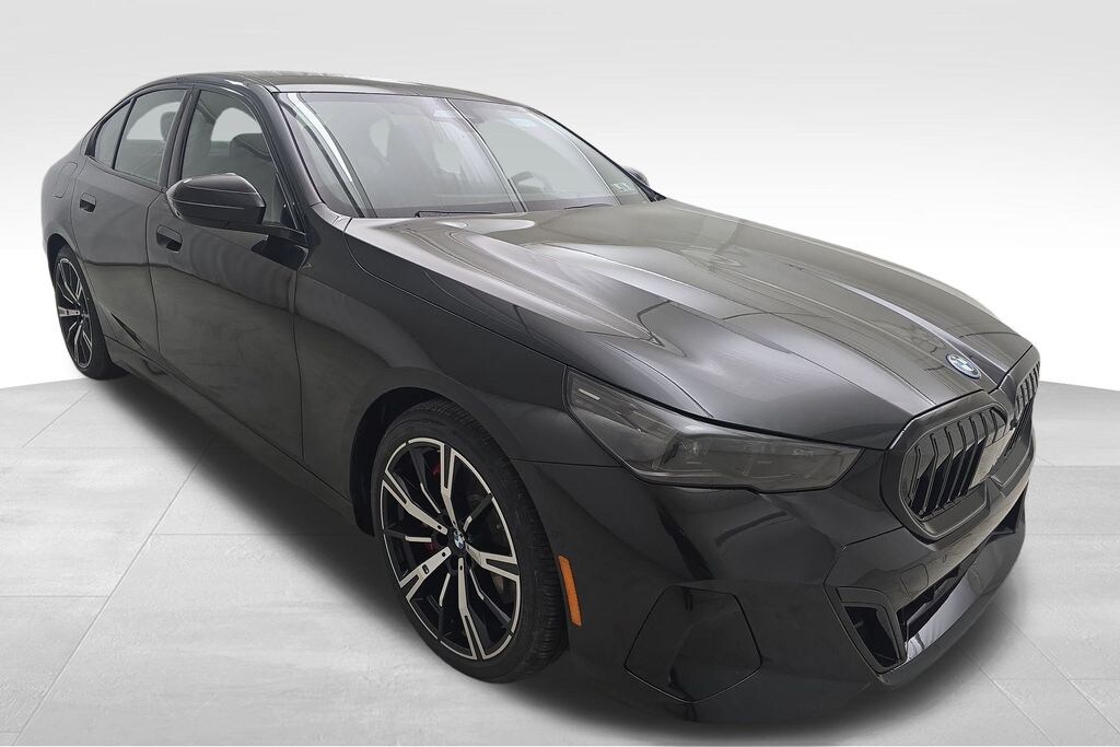 New 2026 BMW 5 Series 550e xDrive Sedan