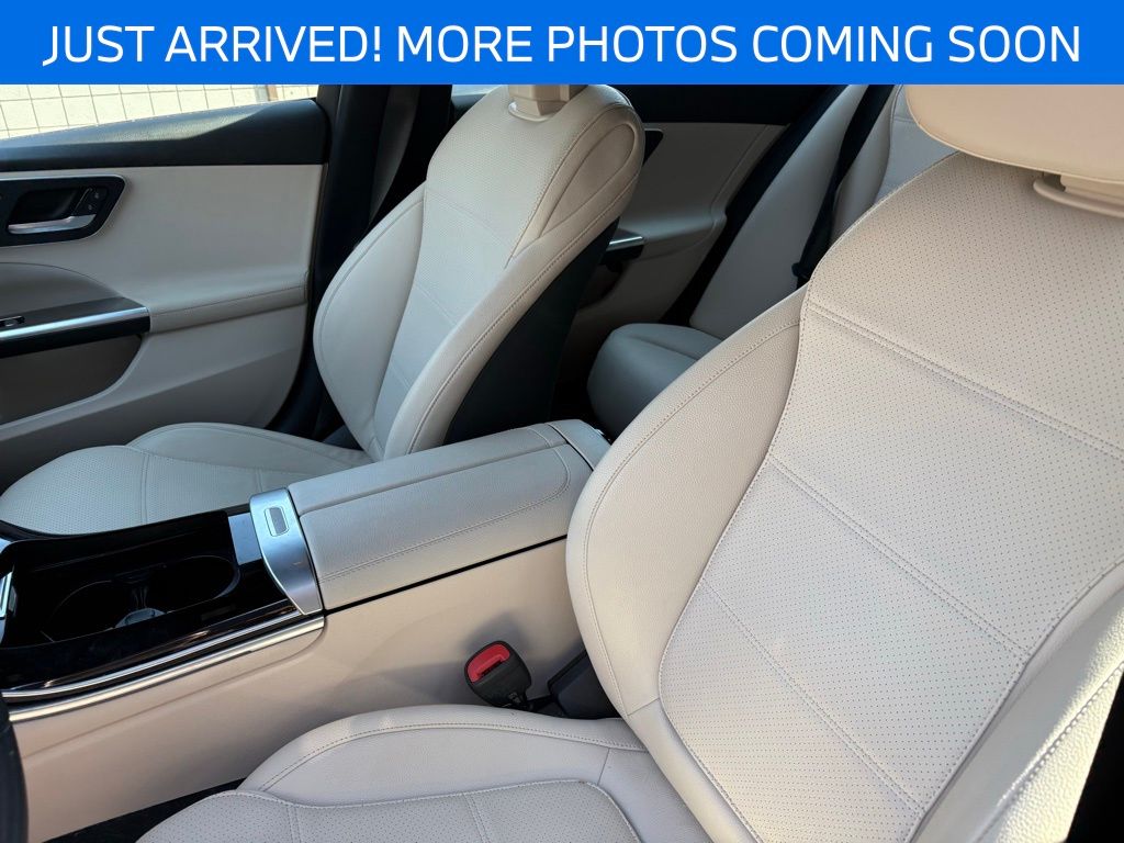 2022 Mercedes Benz C 300 4MATIC Sedan photo 3