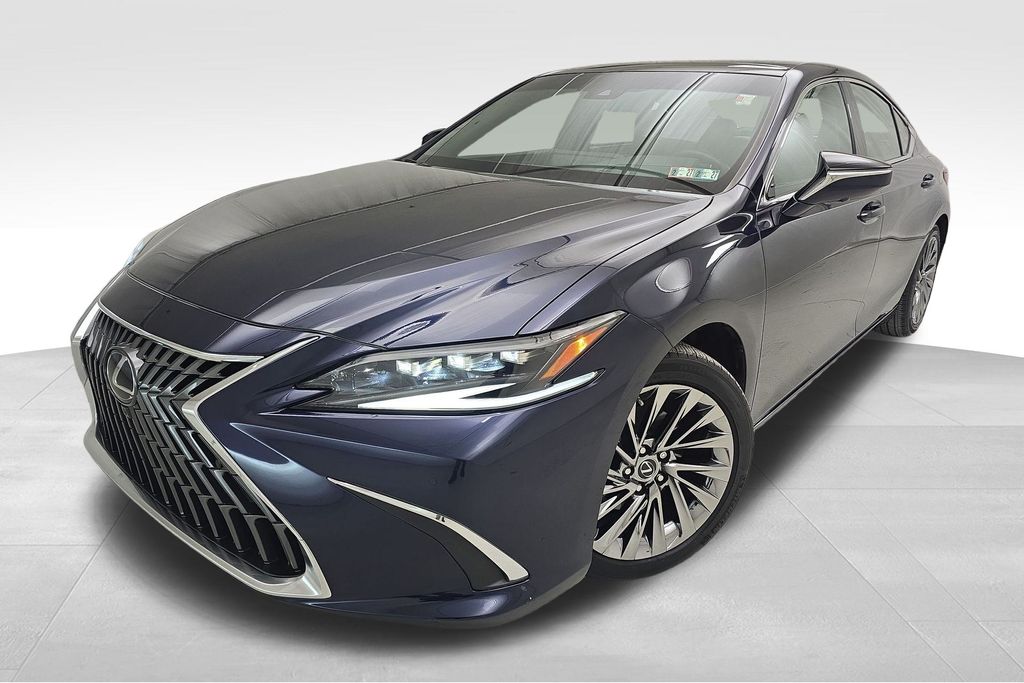 2025 Lexus ES 350 Ultra Luxury's photo